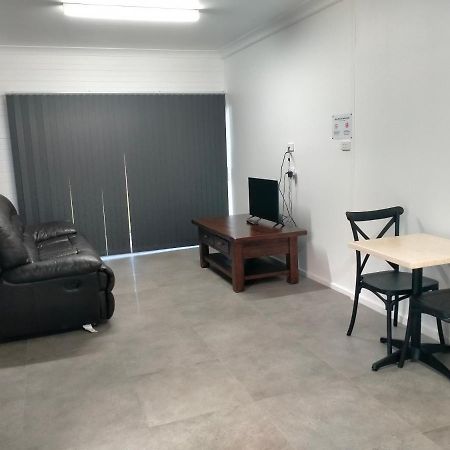 Australian Motor Home Tourist Park Twelve Mile Creek Karuah Exterior foto
