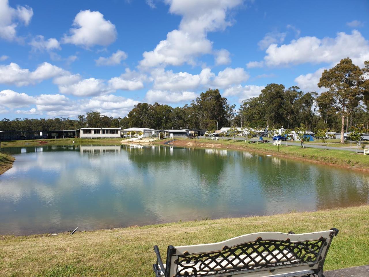 Australian Motor Home Tourist Park Twelve Mile Creek Karuah Exterior foto